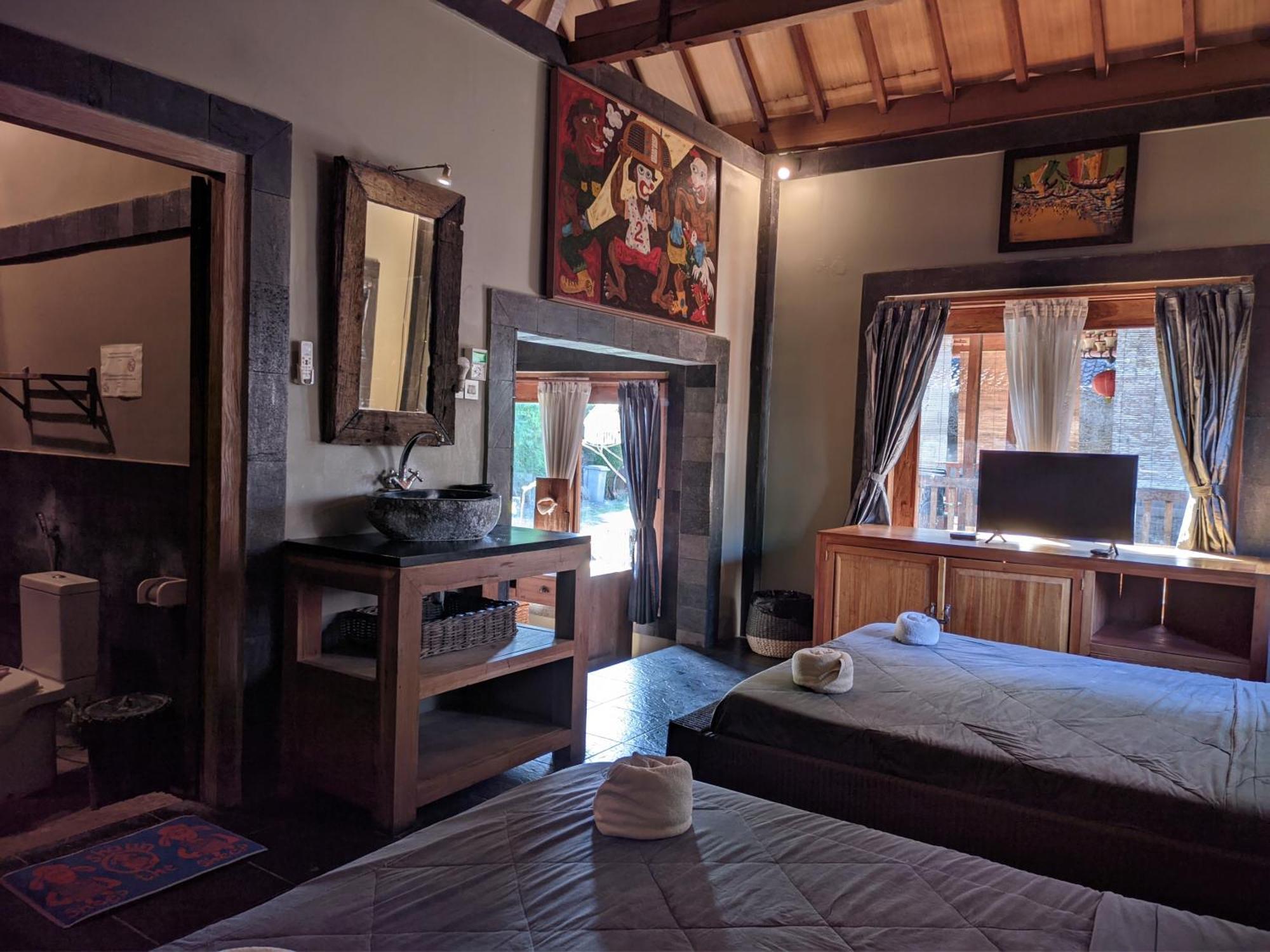 Astuti Gallery Homestay Yogyakarta Exterior foto
