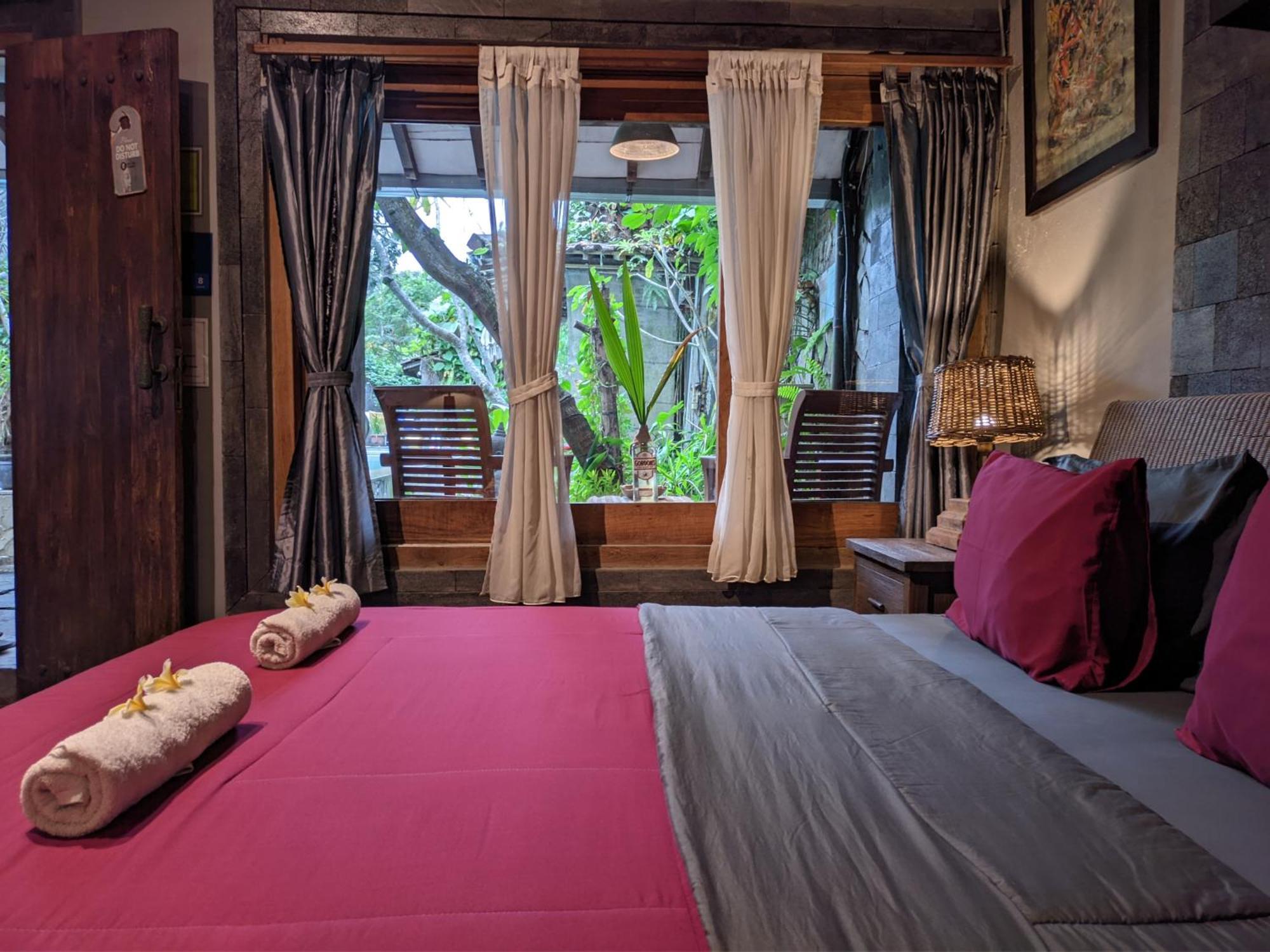 Astuti Gallery Homestay Yogyakarta Exterior foto