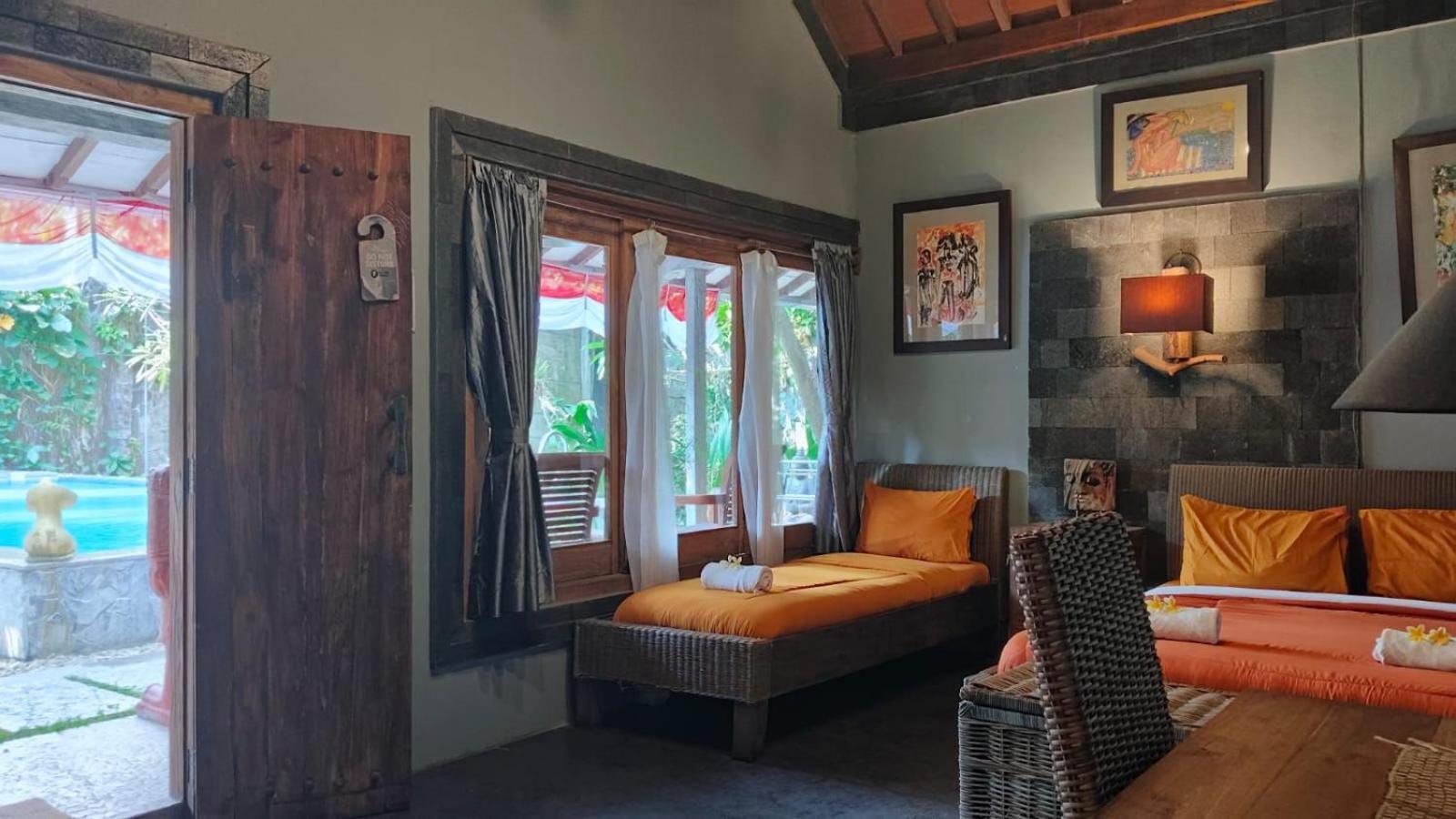 Astuti Gallery Homestay Yogyakarta Exterior foto